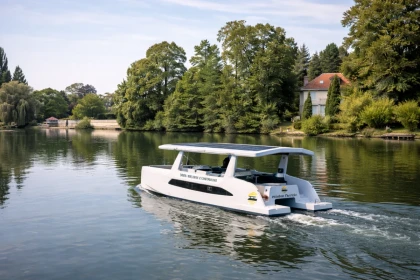 Promenade en catamaran solaire - Escapade fluviale sur l'Oise et l'Aisne - Oise.fun