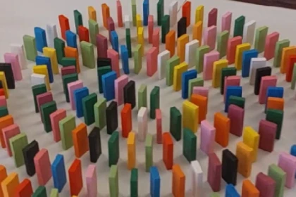 Atelier Chute de Dominos - Oise.fun