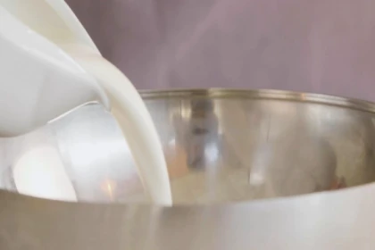 Atelier de crème Chantilly à la main : découvrez tout sur l'histoire et la technique de la Chantilly - Oise.fun
