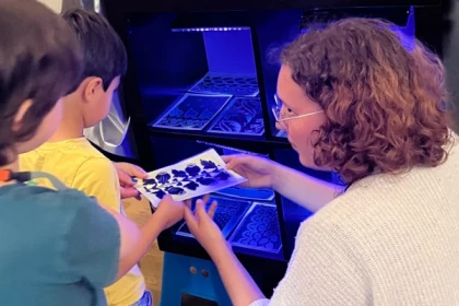 Atelier  en Famille "Autour du Cyanotype" - Oise.fun