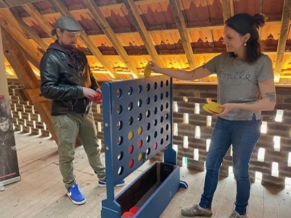 Après-midi jeux géants – Jouez en famille dans une ancienne fabrique de brosses ! - Oise.fun