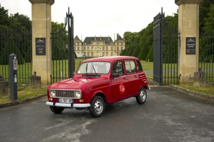 Balade rétro en 4L – Prenez le volant et voyagez dans le temps ! - Oise.fun