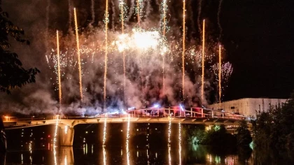 Croisière Dîner fête du Pont Neuf - Oise.fun