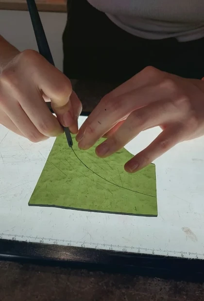 ✨ Initiez-vous au vitrail avec Patricia : 4h pour créer votre œuvre d’art en verre à Appilly - Oise.fun