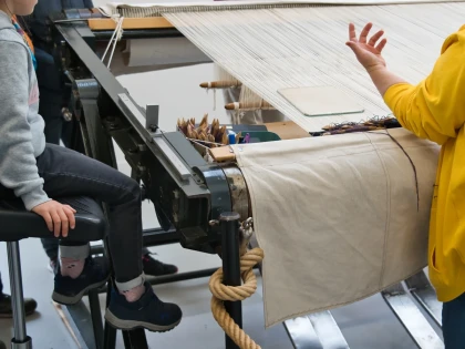 Visite + Atelier Punch Needle – Manufacture de la tapisserie de Beauvais - Oise.fun