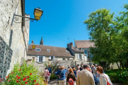 Visite guidée découverte de la ville de Senlis - 2 000 ans d'histoire à portée de pas - Oise.fun