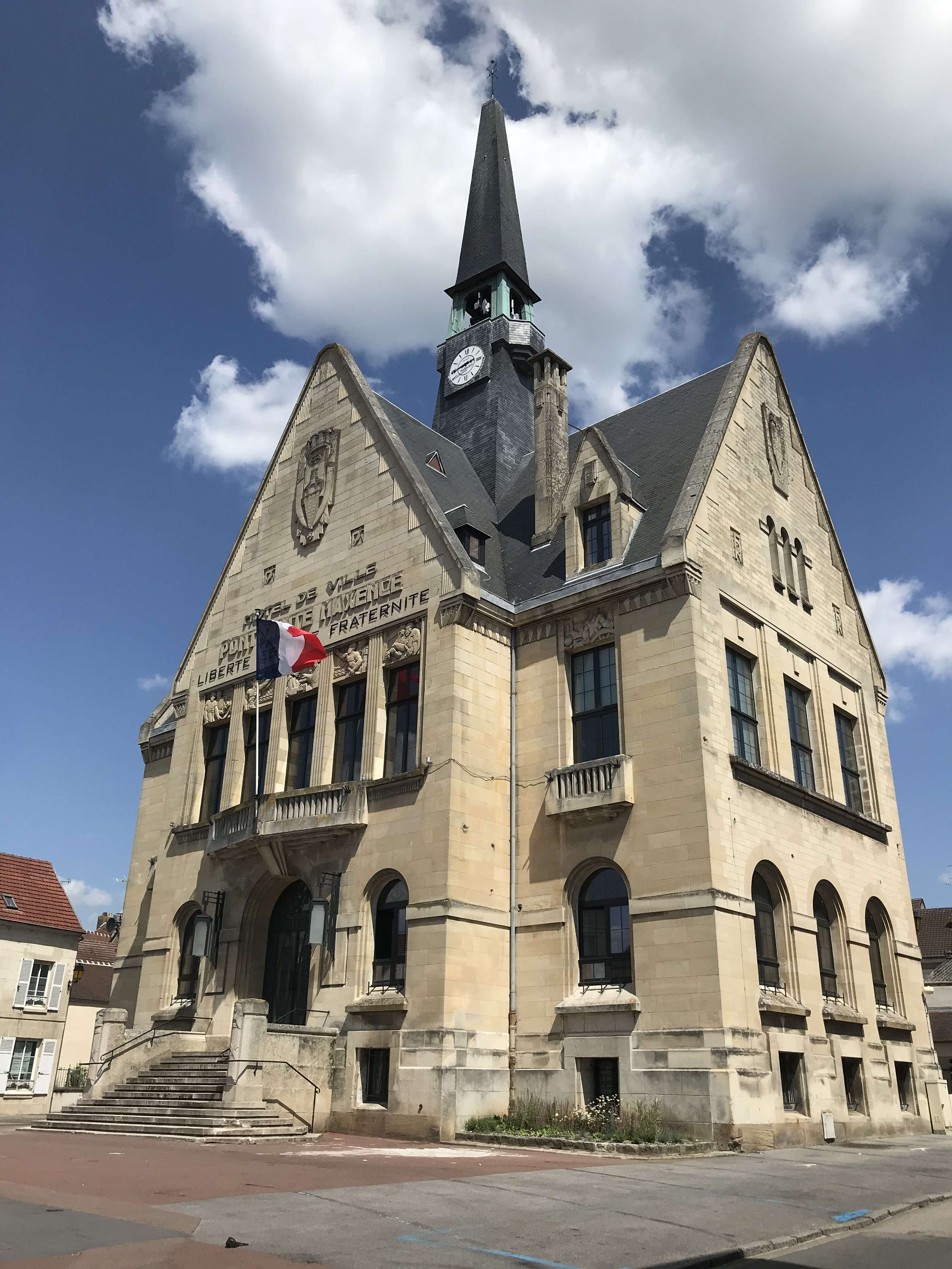Pont Sainte-Maxence et alentours