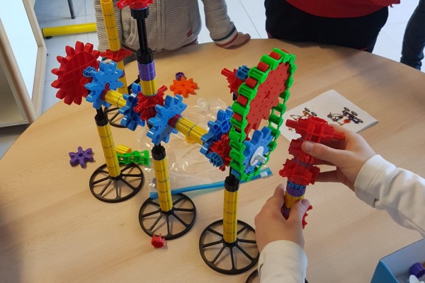 Machines & engrenages – Construire, tester, comprendre la mécanique - Oise.fun