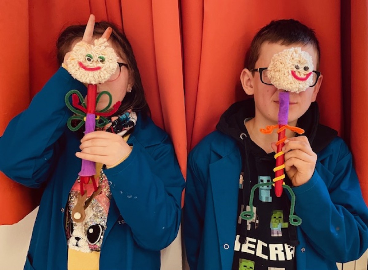 Atelier "Recycle une brosse vintage en personnage ! » - Oise.fun