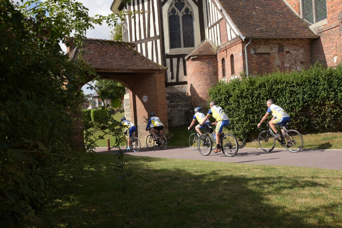 Balade guidée à vélo à Labosse – Entre villages et trésors cachés - Oise.fun