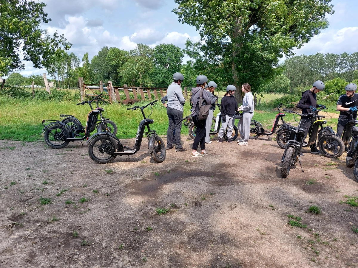 Balade Initiation – 1h d’aventure nature en trottinette cross électrique - Oise.fun