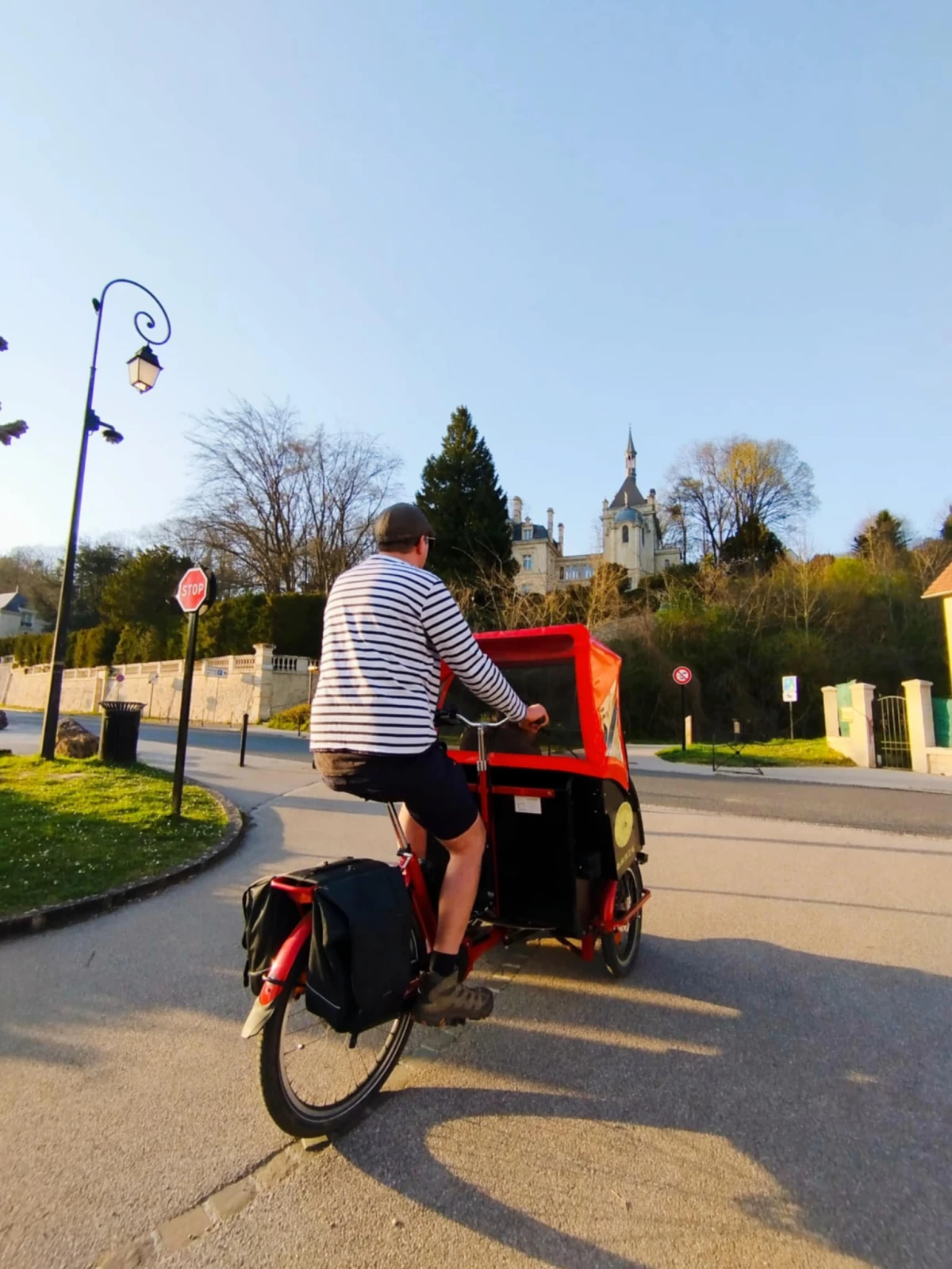 Balade audioguidée en triporteur – Pierrefonds autrement - Oise.fun