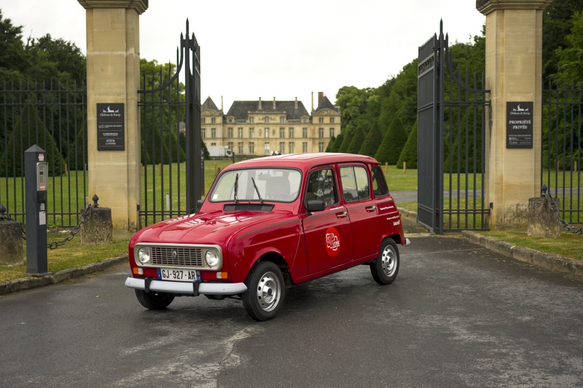 Circuits touristiques (demi-journée) à bord de Renault 4L - Oise.fun Circuits touristiques (demi-journée) à bord de Renault 4L - Oise.fun