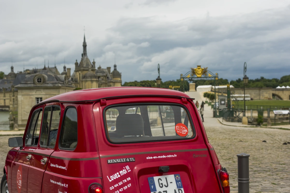 🚗 En route ! Balade rétro en 4L d'une journée pour savourer l’Oise autrement - Oise.fun