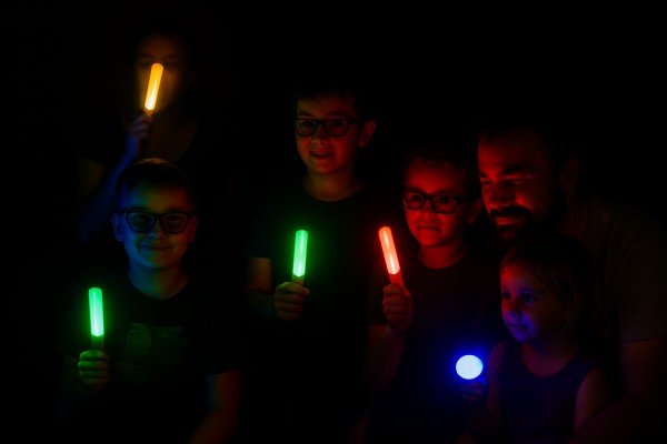Atelier light painting de Noël – Dessinez avec la lumière en famille ✨ - Oise.fun