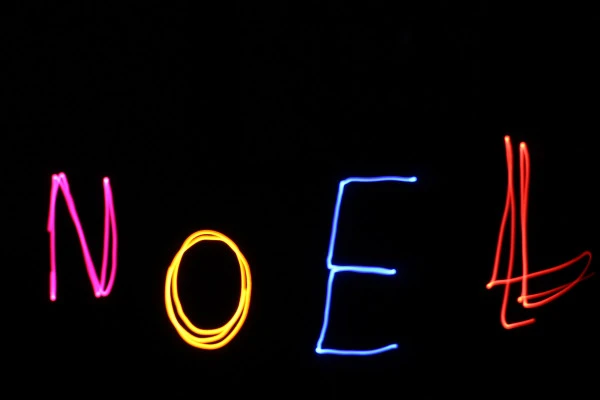 Atelier light painting de Noël – Dessinez avec la lumière en famille ✨ - Oise.fun