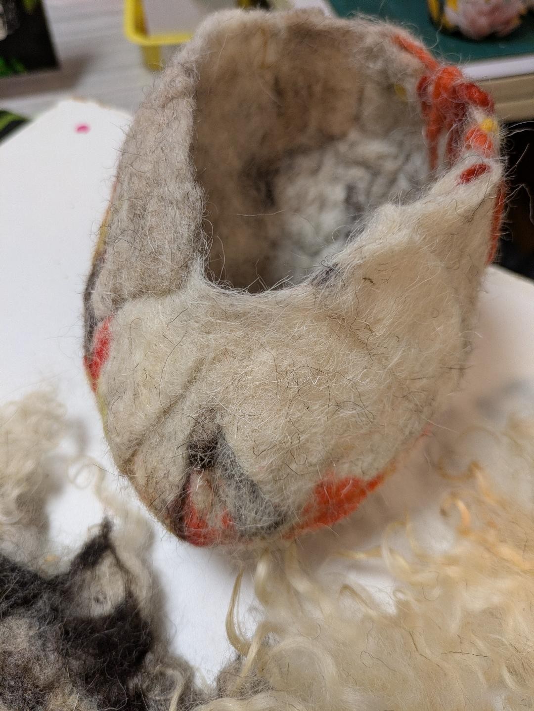 expérimentation créative: transformation de la laine - Oise.fun