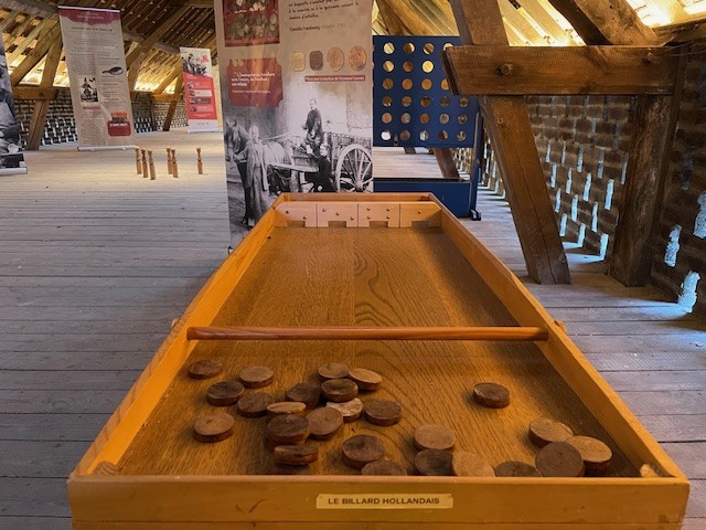 Après-midi jeux géants – Jouez en famille dans une ancienne fabrique de brosses ! - Oise.fun