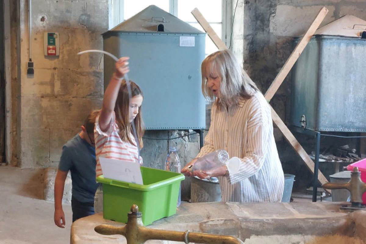 Ateliers Fontaine de Héron & Lab’eau – Plongée scientifique et ludique en famille ! - Oise.fun
