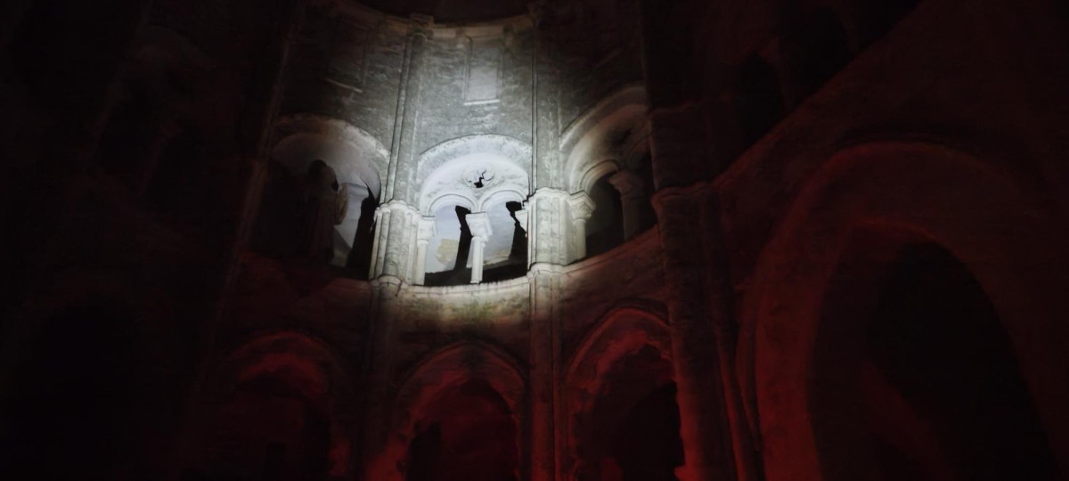 Visite à la lampe torche de l'abbatiale de Saint-Germer-de-Fly - Oise.fun