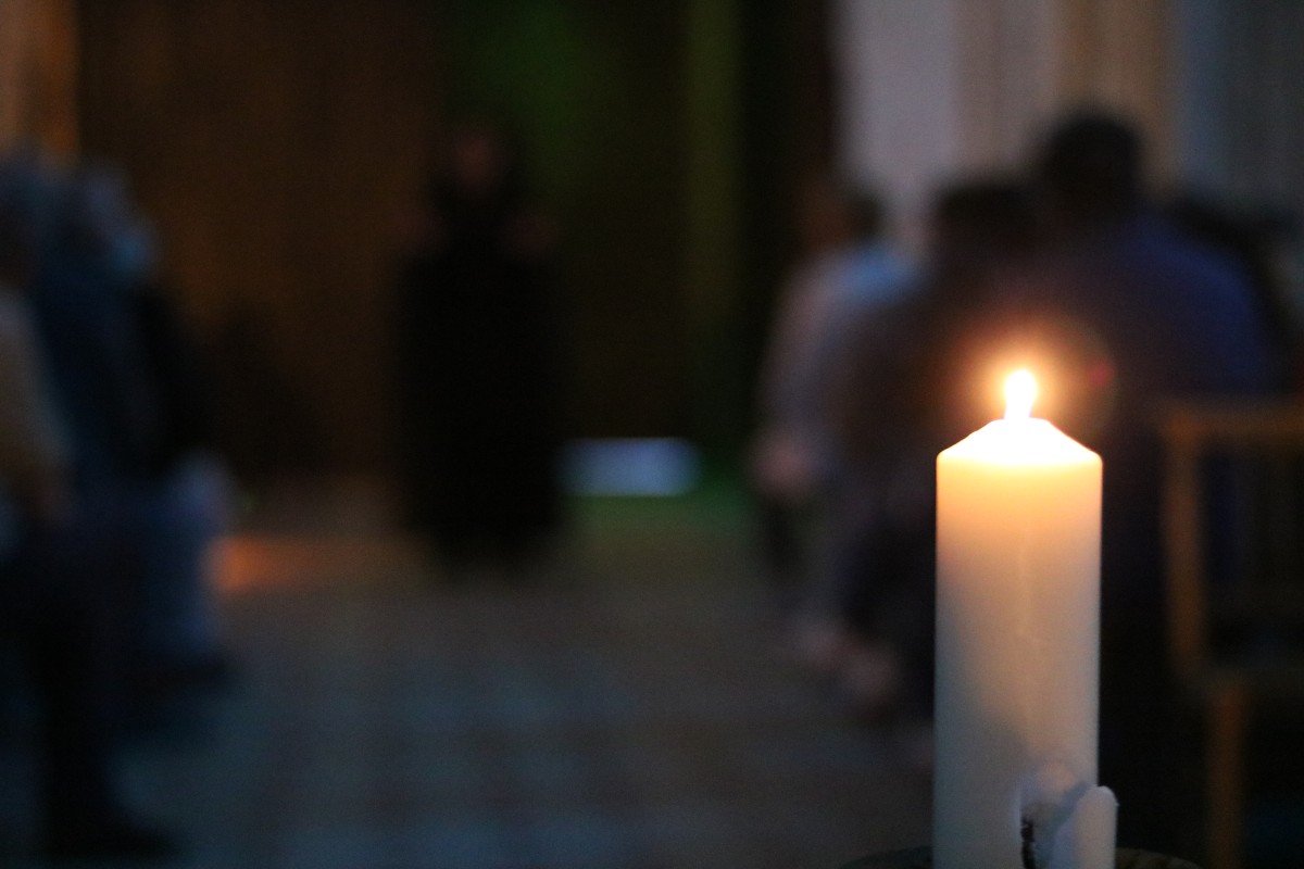 Visite contée à la bougie – Abbatiale Saint-Germer-de-Fly - Oise.fun
