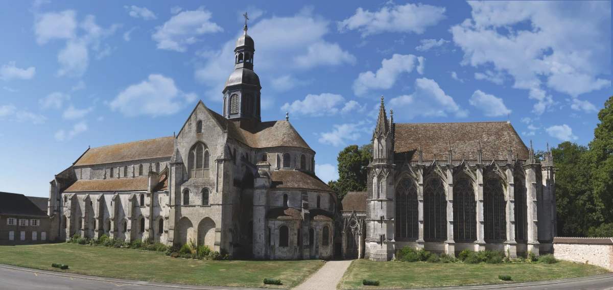 Sur les pas des bâtisseurs – Visite guidée de l’abbatiale et des secrets de sa construction - Oise.fun