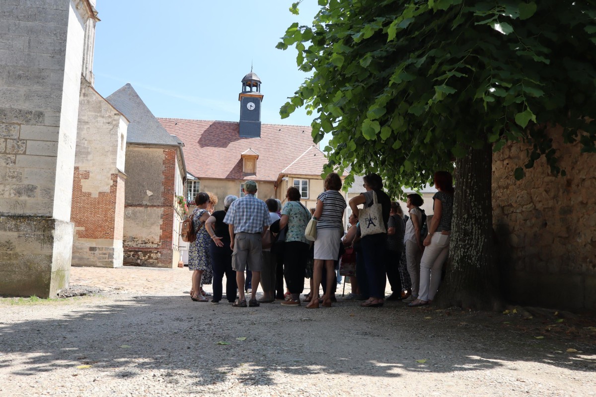 Visite guidée de l’abbatiale de Saint-Germer-de-Fly – Un voyage à travers les siècles - Oise.fun