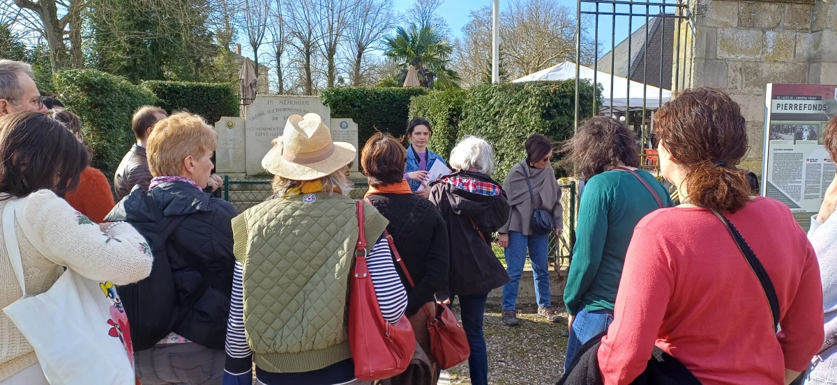 Visite immersive - Retour à l’Époque de Pierrefonds-les-Bains ! - Oise.fun