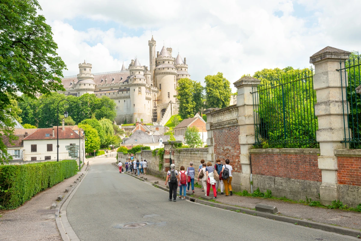 Visite insolite – Découvrez Pierrefonds à travers votre objectif ! - Oise.fun